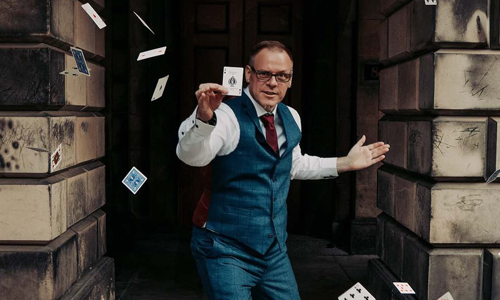 Edinburgh-Magician Magician Edinburgh, Magician Glasgow, Magician Scotland - Dave Reubens